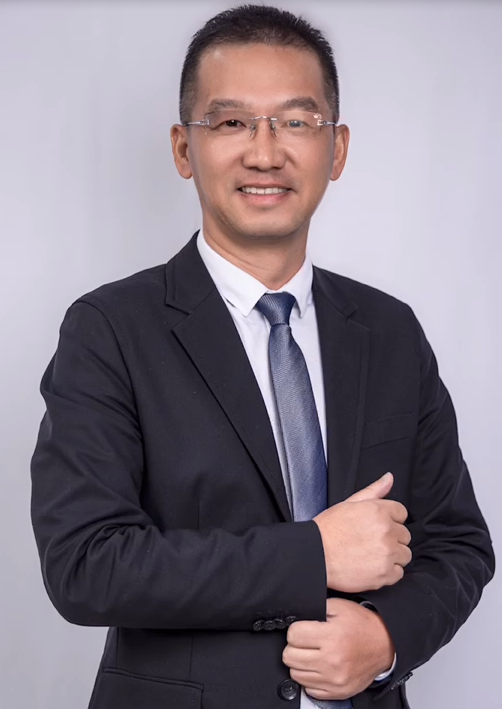 <span style="color:#0C343D;font-family:SourceHanSansCN-Regular;font-size:16px;">宏港建設(shè)總經(jīng)理雷慶軍</span>