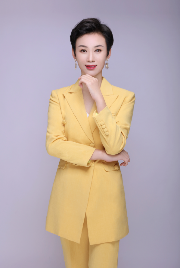 <span style="font-family:SourceHanSansCN-Regular;font-size:16px;">集團董事會秘書李晶</span>